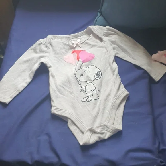 Peanuts 6/9 months valentine's outfit - Picture 2 of 5